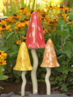 Potting Shed Tinkling Toadstool Sculptures, Set Of 3 11 Potting Shed Tinkling Toadstool Sculptures, Set Of 3 -Garden Tools Sales 8611730 sum 03v